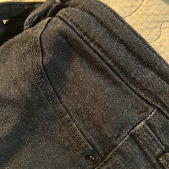 Universal Thread - Picture 9 of 9